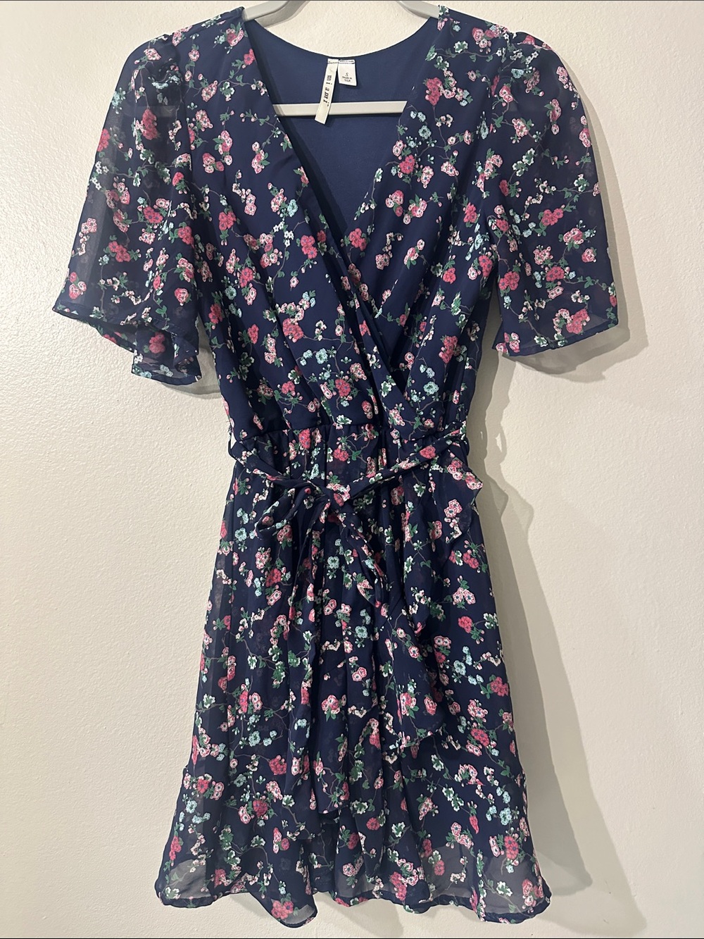 Mi a Mi navy blue mini wrap dress pink and  green floral print Sz S